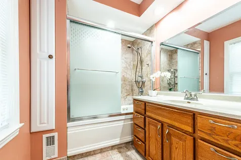 6611 West Foster Avenue Chicago IL 60656