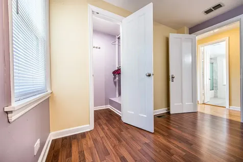 6611 West Foster Avenue Chicago IL 60656