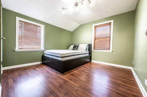 6611 West Foster Avenue Chicago IL 60656