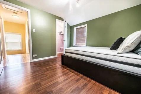 6611 West Foster Avenue Chicago IL 60656