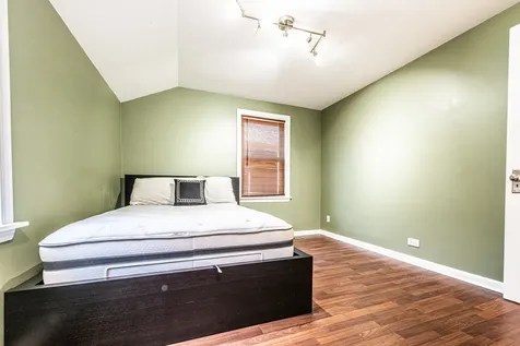 6611 West Foster Avenue Chicago IL 60656