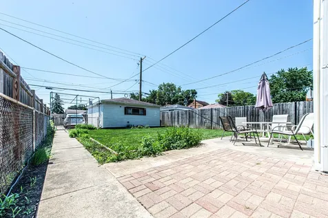 6611 West Foster Avenue Chicago IL 60656