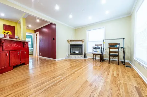 6611 West Foster Avenue Chicago IL 60656