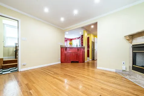 6611 West Foster Avenue Chicago IL 60656