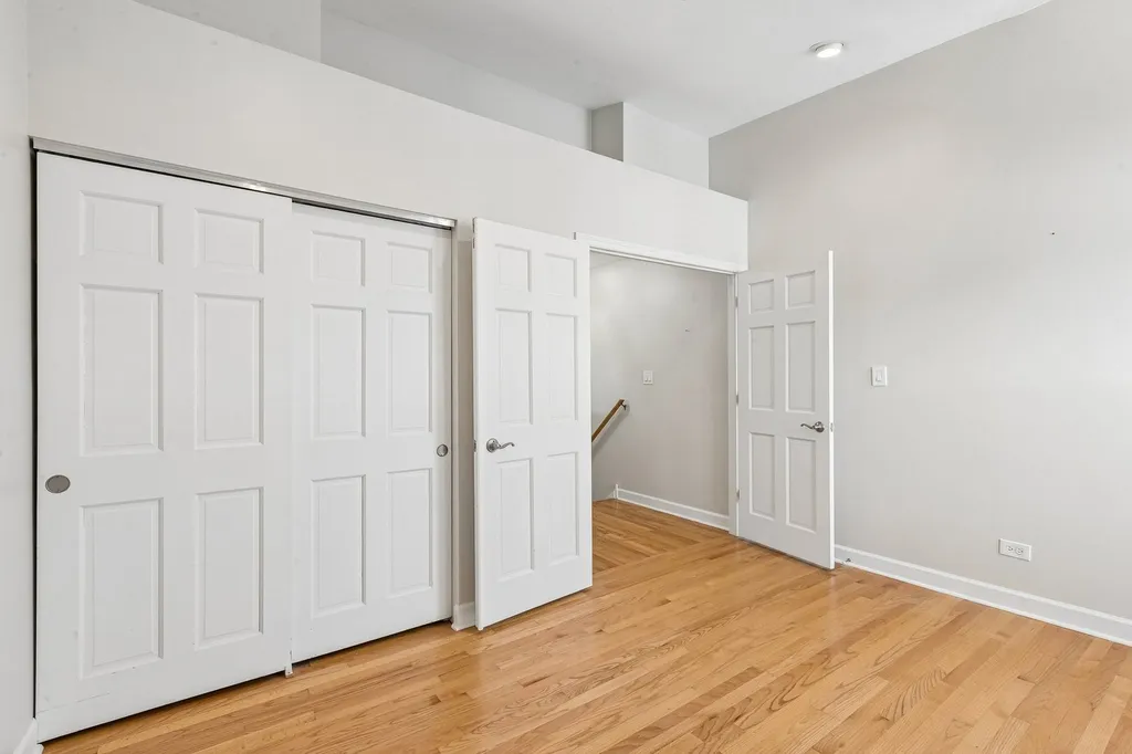 8029 Lincoln Avenue Skokie IL 60077
