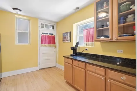 619 Washington Boulevard Oak Park IL 60302
