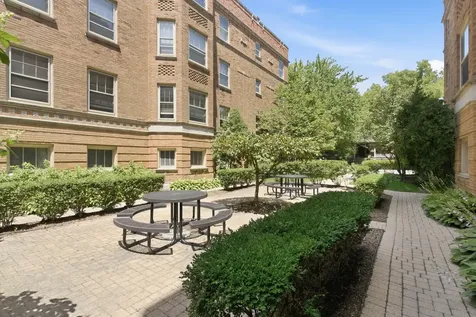 619 Washington Boulevard Oak Park IL 60302