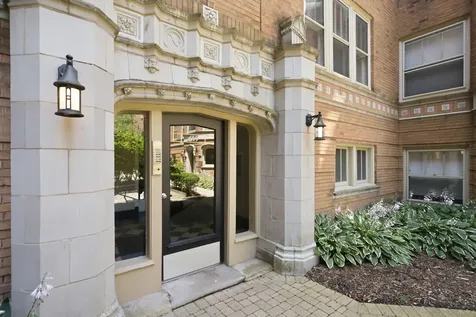 619 Washington Boulevard Oak Park IL 60302