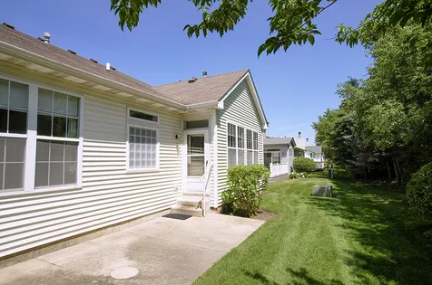 2241 Carillon Drive Grayslake IL 60030