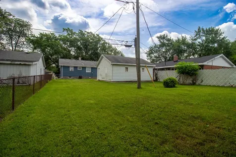 18538 Oak Avenue Lansing IL 60438