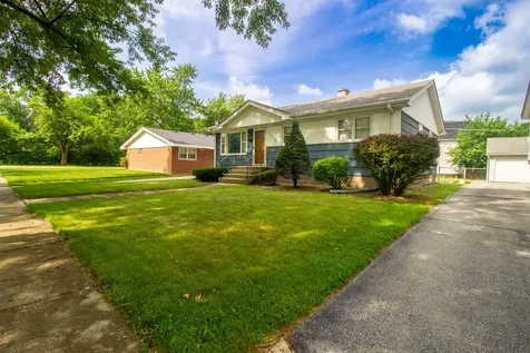 18538 Oak Avenue Lansing IL 60438
