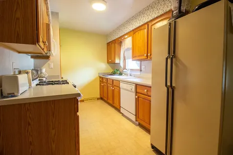 18538 Oak Avenue Lansing IL 60438