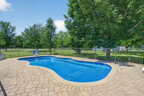 27031 Brickville Road Sycamore IL 60178