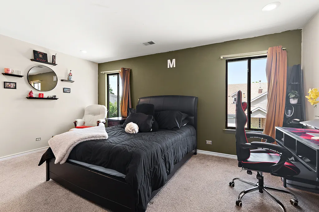 9031 Somerset Court Orland Park IL 60462