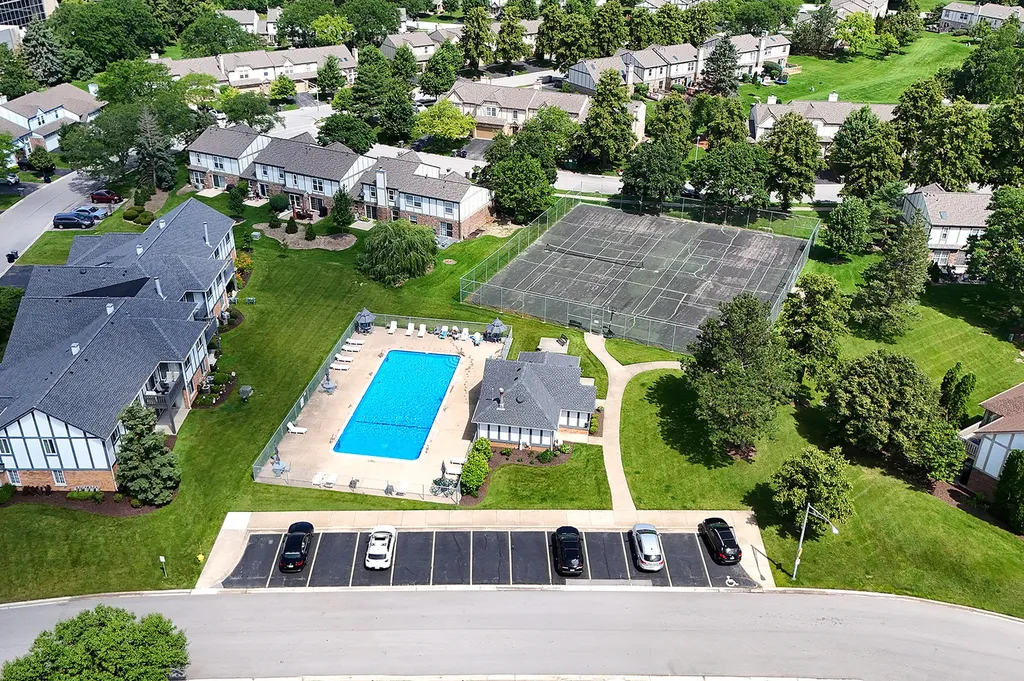 9031 Somerset Court Orland Park IL 60462