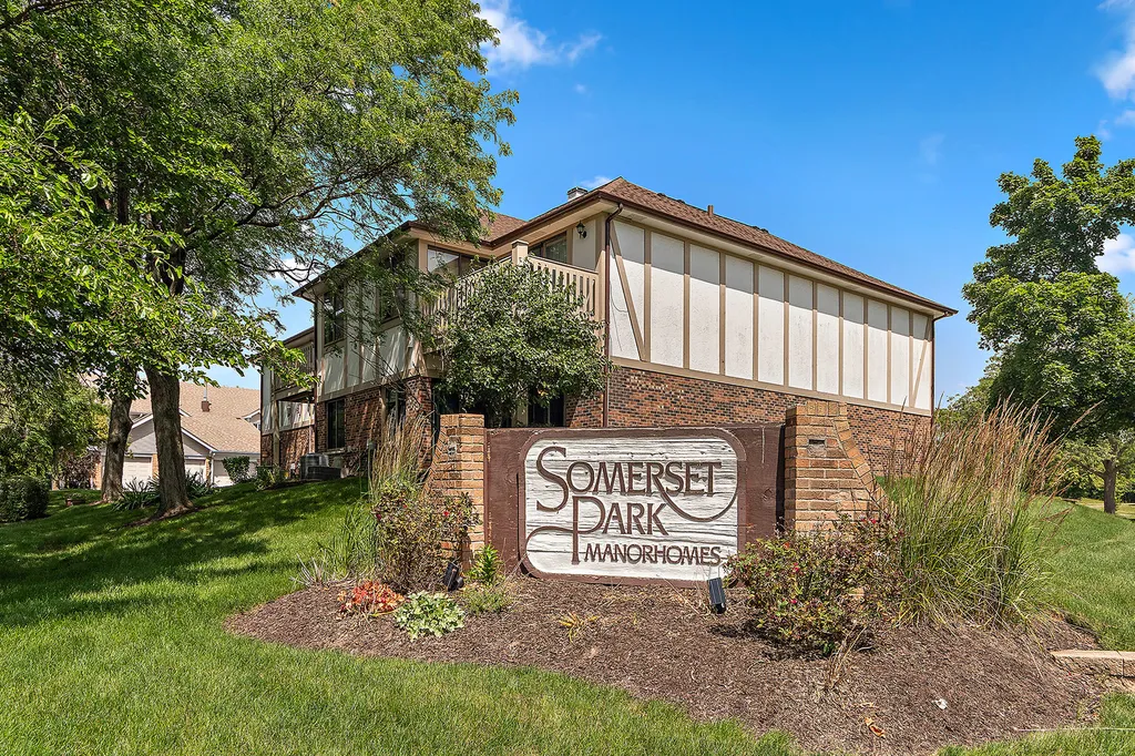 9031 Somerset Court Orland Park IL 60462