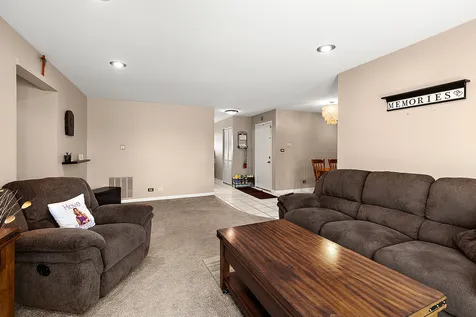 9031 Somerset Court Orland Park IL 60462