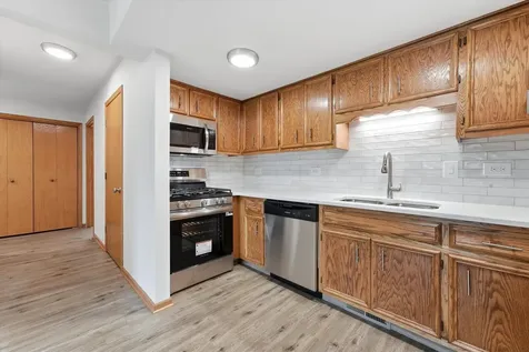 4910 134TH Court Crestwood IL 60418