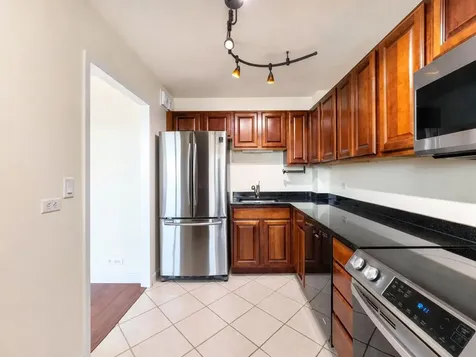 3550 North Lake Shore Drive Chicago IL 60657