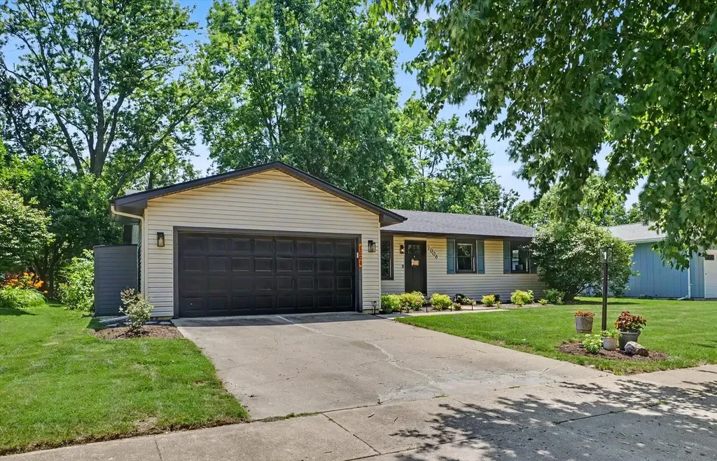 2008 Park Ridge Drive Urbana IL 61802