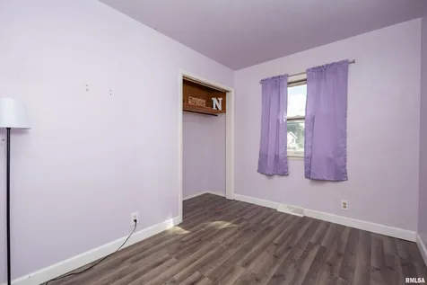 3823 15TH Street Moline IL 61265