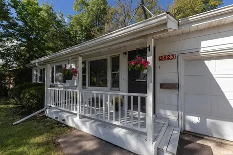 3823 15TH Street Moline IL 61265