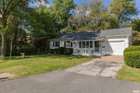 3823 15TH Street Moline IL 61265