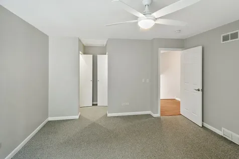 219 Countryside Lane Lindenhurst IL 60046