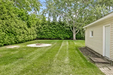 219 Countryside Lane Lindenhurst IL 60046