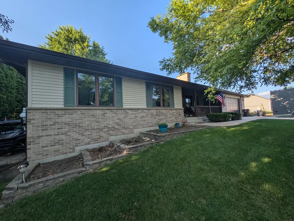 106 Stony Knoll Davis IL 61019