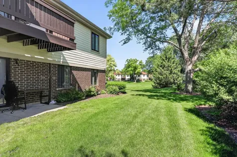 863 East Coach Road Palatine IL 60074