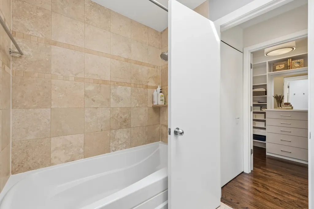 1706 North Bissell Street Chicago IL 60614