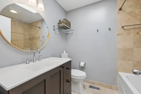 1706 North Bissell Street Chicago IL 60614