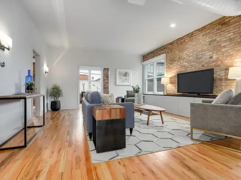 1742 North Winchester Avenue Chicago IL 60622
