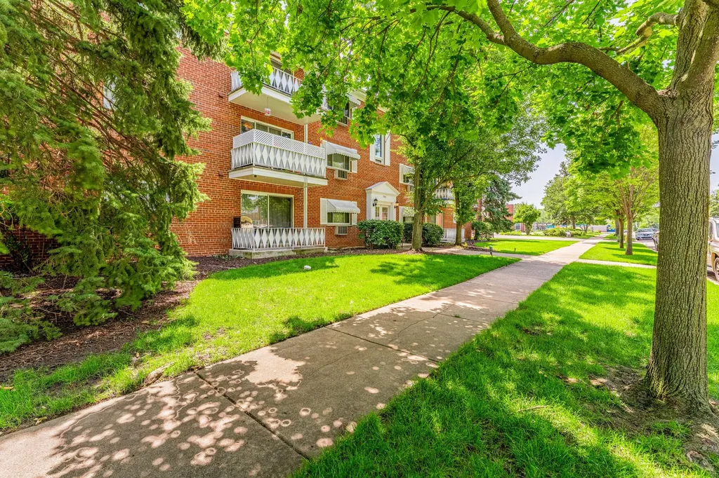 705 North Western Avenue Park Ridge IL 60068