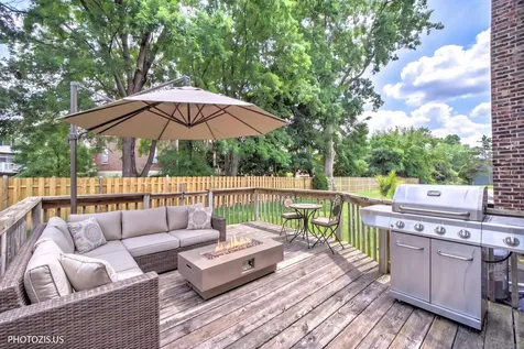 411 Hickory Drive Wheeling IL 60090