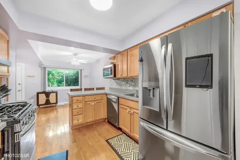411 Hickory Drive Wheeling IL 60090