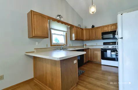 608 Wimbleton Trail Mchenry IL 60050