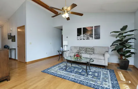 608 Wimbleton Trail Mchenry IL 60050