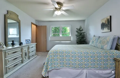 608 Wimbleton Trail Mchenry IL 60050