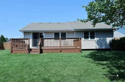 608 Wimbleton Trail Mchenry IL 60050