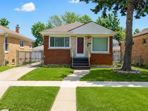 1039 Eastern Avenue Bellwood IL 60104