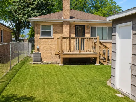 1039 Eastern Avenue Bellwood IL 60104