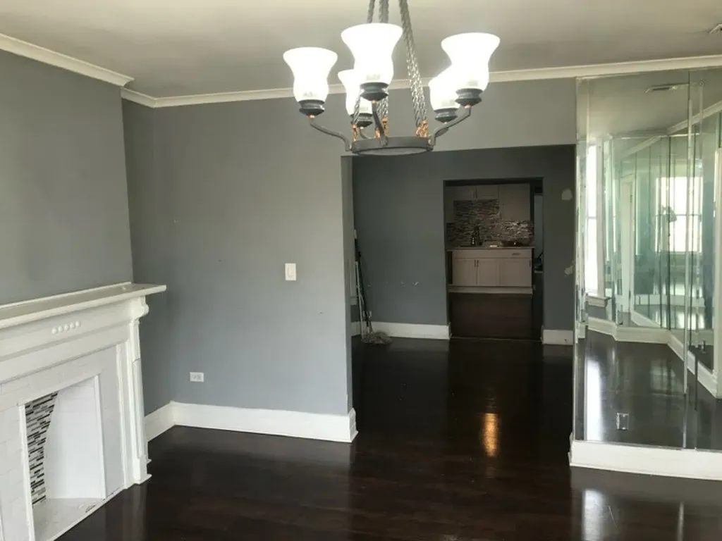 7251 South Stewart Avenue Chicago IL 60621