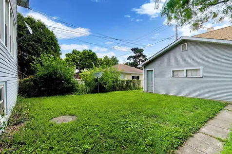 5359 West Berenice Avenue Chicago IL 60641