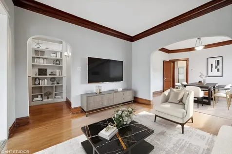 5359 West Berenice Avenue Chicago IL 60641