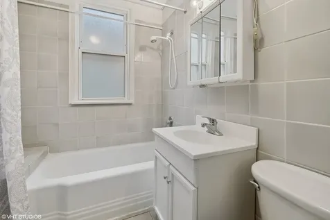 5359 West Berenice Avenue Chicago IL 60641