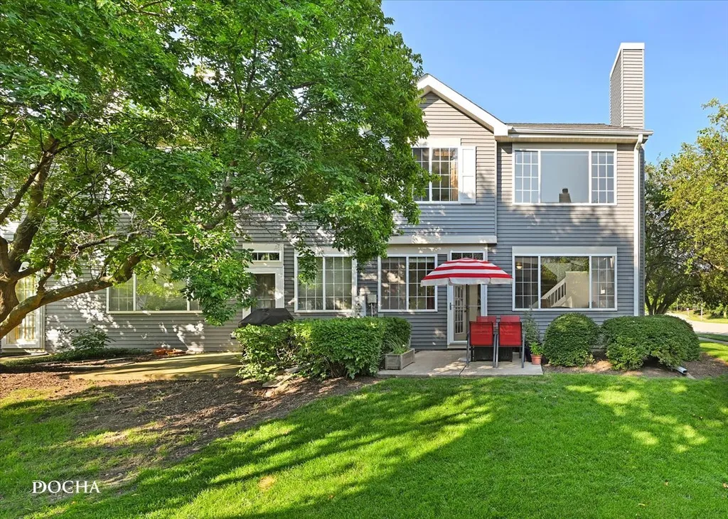 39 South Oakhurst Drive Aurora IL 60504