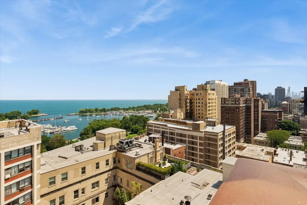 3420 North Lake Shore Drive Chicago IL 60657