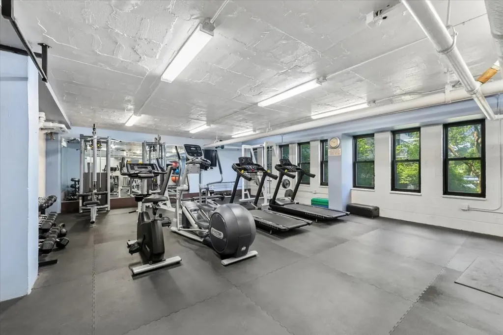 3420 North Lake Shore Drive Chicago IL 60657